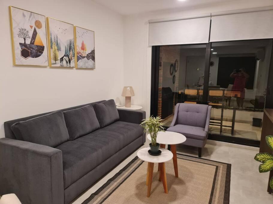 Cerca De Shopping Mariscal Lopez Apartment อะซุนซิออง ภายนอก รูปภาพ