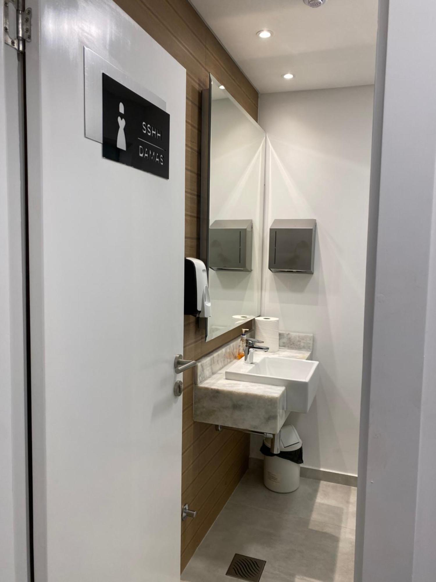 Cerca De Shopping Mariscal Lopez Apartment อะซุนซิออง ภายนอก รูปภาพ