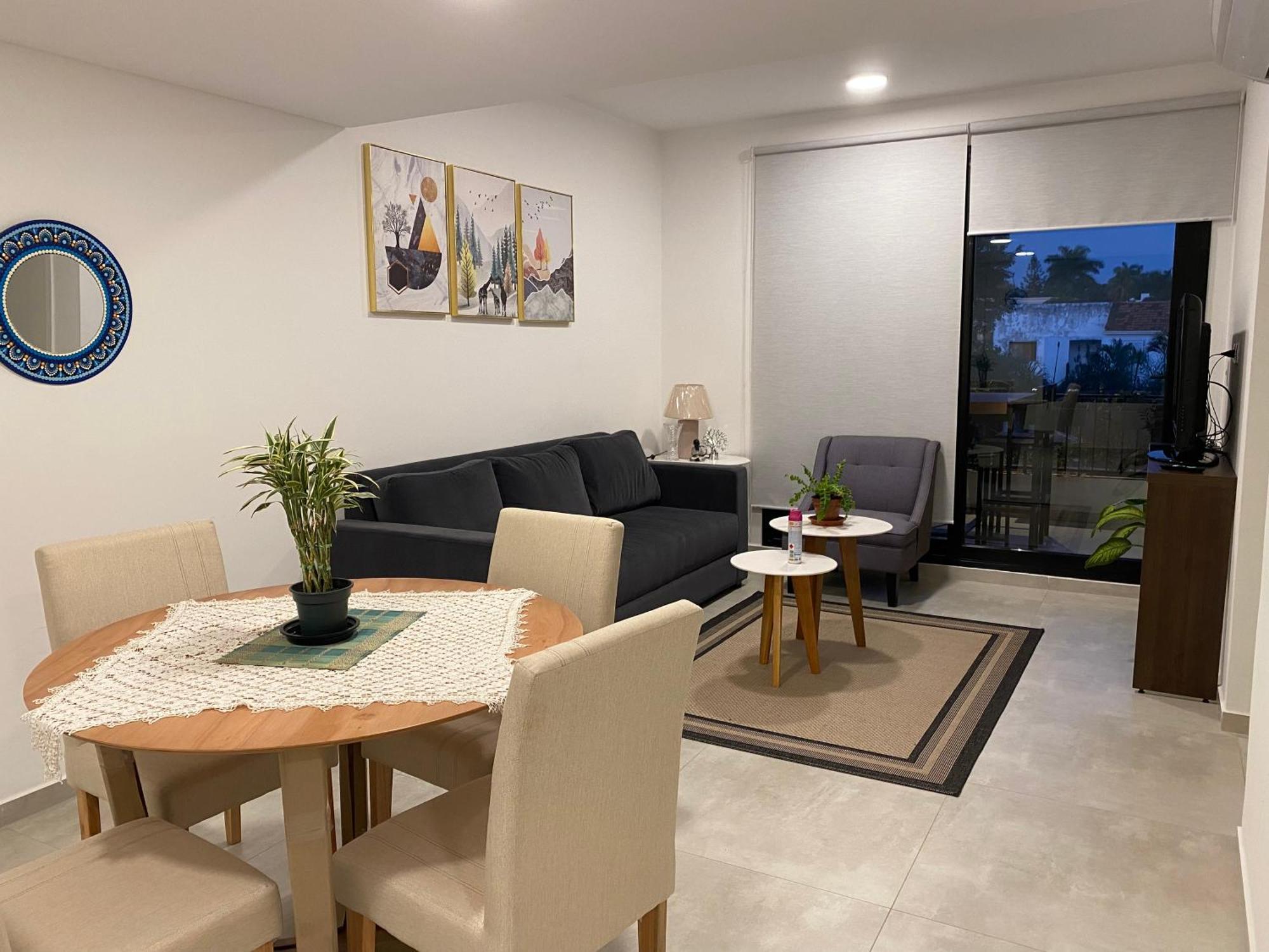Cerca De Shopping Mariscal Lopez Apartment อะซุนซิออง ภายนอก รูปภาพ