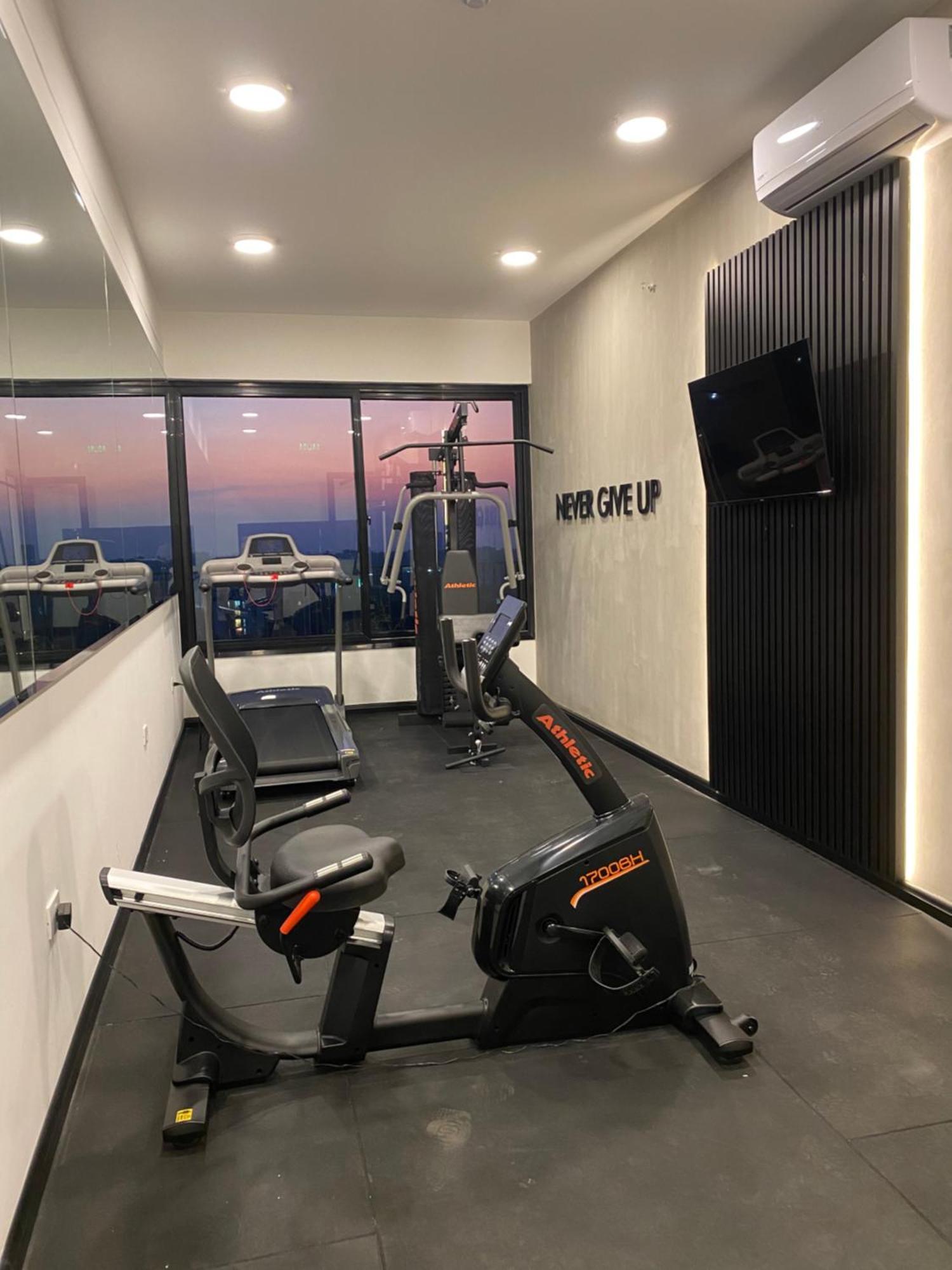 Cerca De Shopping Mariscal Lopez Apartment อะซุนซิออง ภายนอก รูปภาพ